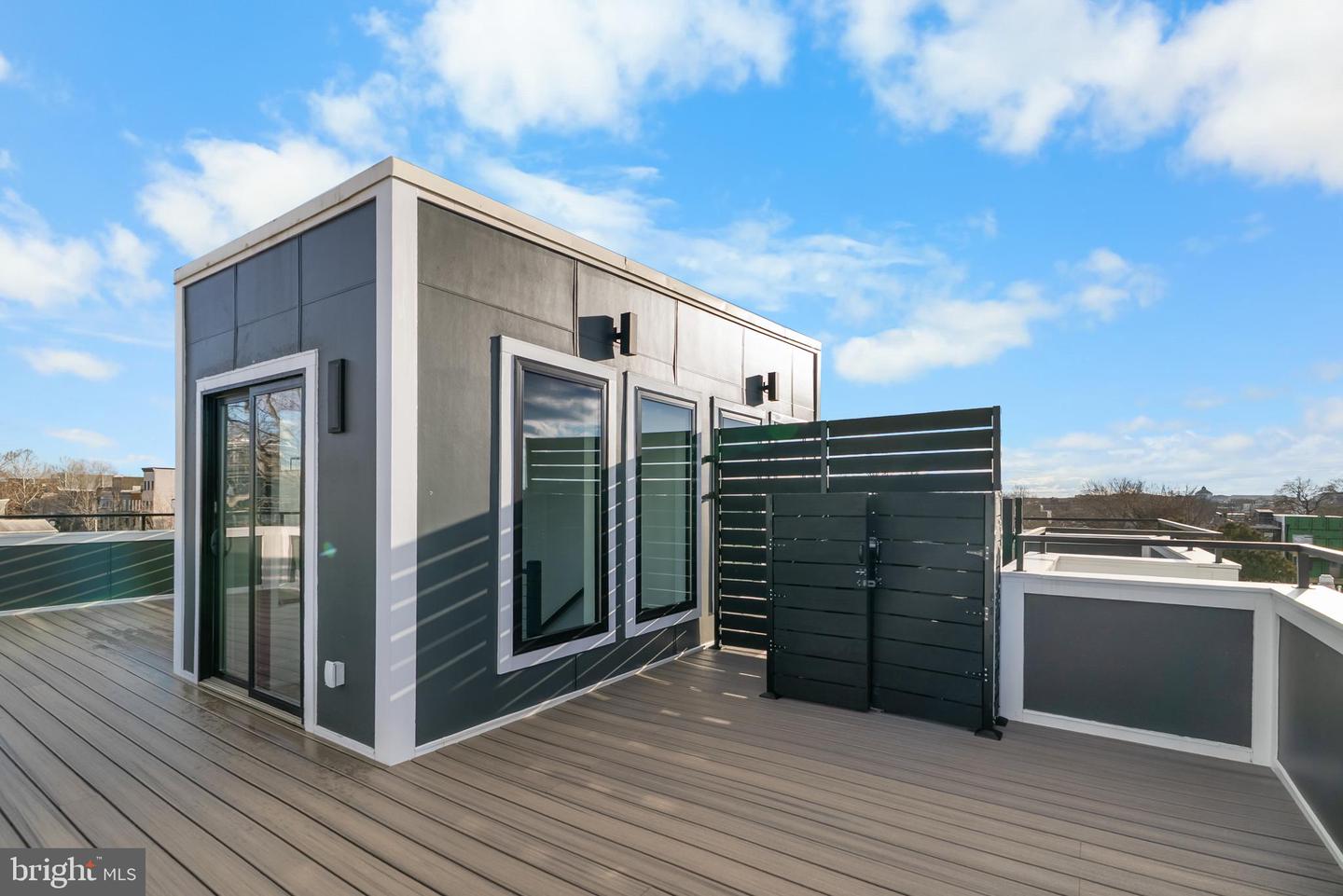 1140 OATES ST NE #201, WASHINGTON, District Of Columbia 20002, 3 Bedrooms Bedrooms, ,2 BathroomsBathrooms,Residential,For sale,1140 OATES ST NE #201,DCDC2235302 MLS # DCDC2235302