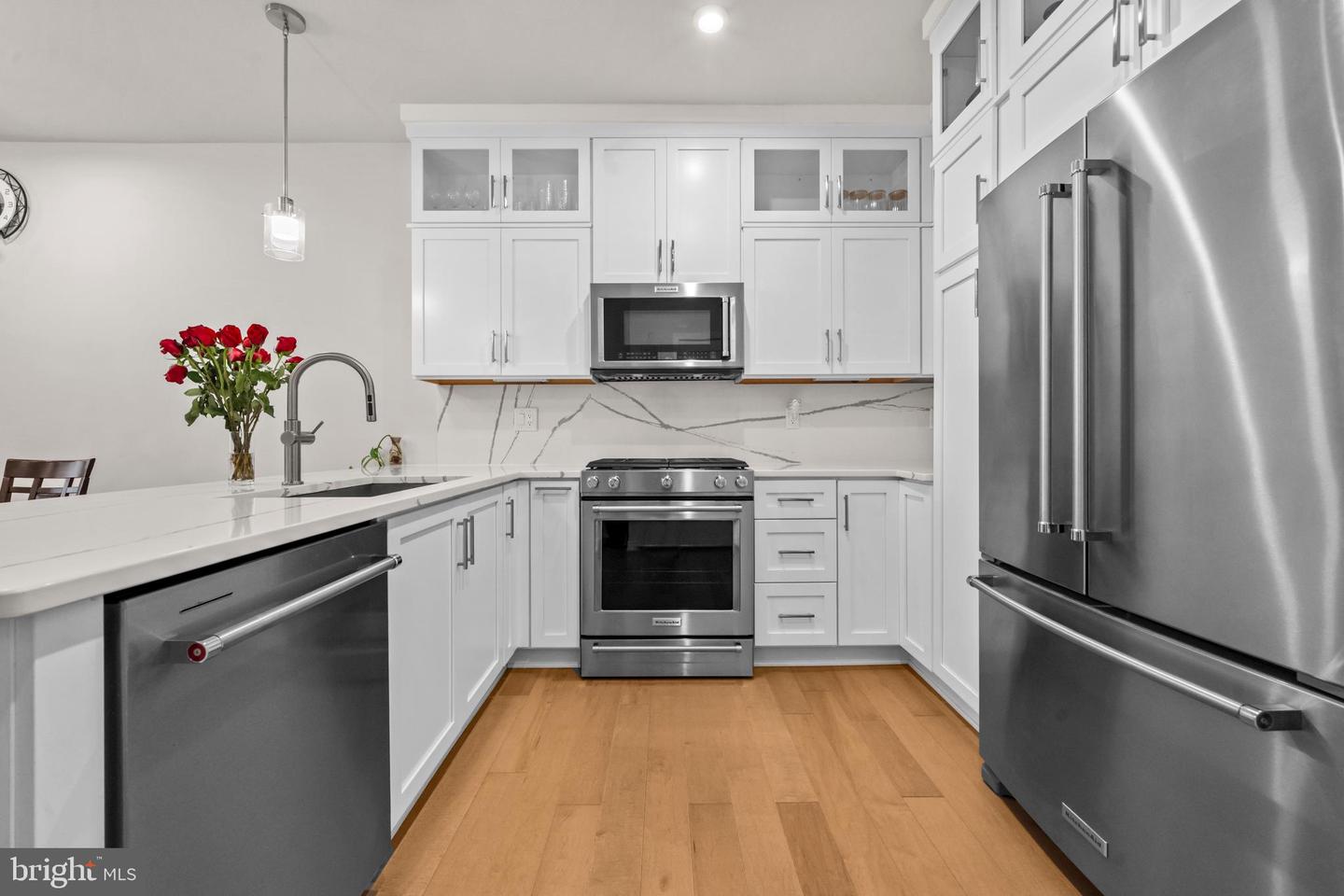 7470 BACKETT WOOD TER #301, MCLEAN, Virginia 22102, 3 Bedrooms Bedrooms, ,2 BathroomsBathrooms,Residential,For sale,7470 BACKETT WOOD TER #301,VAFX2283108 MLS # VAFX2283108