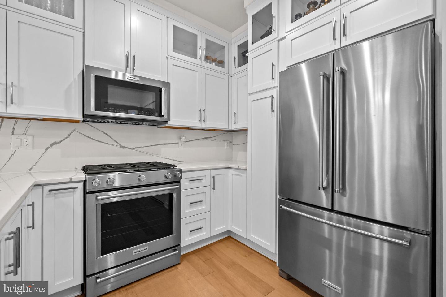 7470 BACKETT WOOD TER #301, MCLEAN, Virginia 22102, 3 Bedrooms Bedrooms, ,2 BathroomsBathrooms,Residential,For sale,7470 BACKETT WOOD TER #301,VAFX2283108 MLS # VAFX2283108