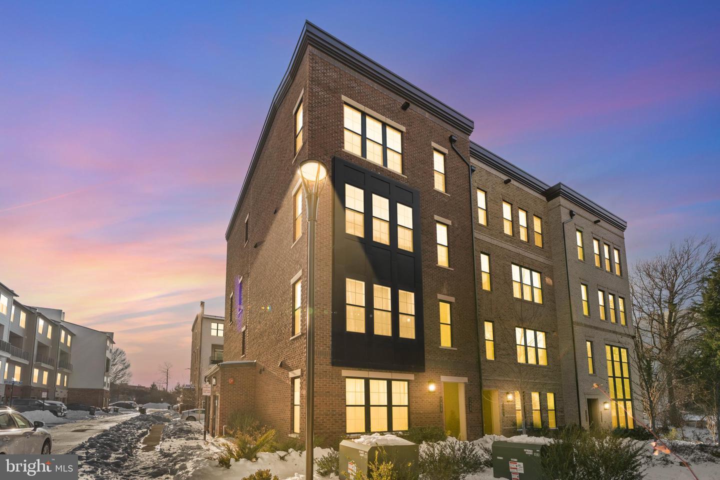 7470 BACKETT WOOD TER #301, MCLEAN, Virginia 22102, 3 Bedrooms Bedrooms, ,2 BathroomsBathrooms,Residential,For sale,7470 BACKETT WOOD TER #301,VAFX2283108 MLS # VAFX2283108