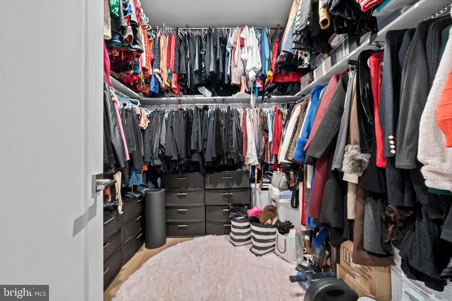 7470 BACKETT WOOD TER #301, MCLEAN, Virginia 22102, 3 Bedrooms Bedrooms, ,2 BathroomsBathrooms,Residential,For sale,7470 BACKETT WOOD TER #301,VAFX2283108 MLS # VAFX2283108