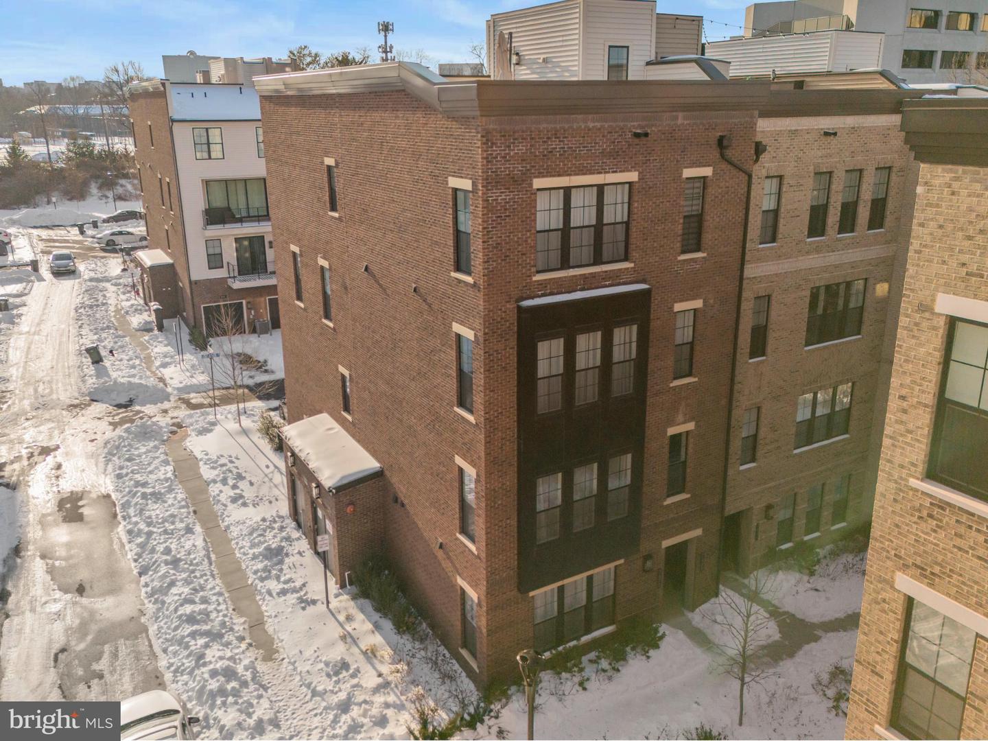 7470 BACKETT WOOD TER #301, MCLEAN, Virginia 22102, 3 Bedrooms Bedrooms, ,2 BathroomsBathrooms,Residential,For sale,7470 BACKETT WOOD TER #301,VAFX2283108 MLS # VAFX2283108