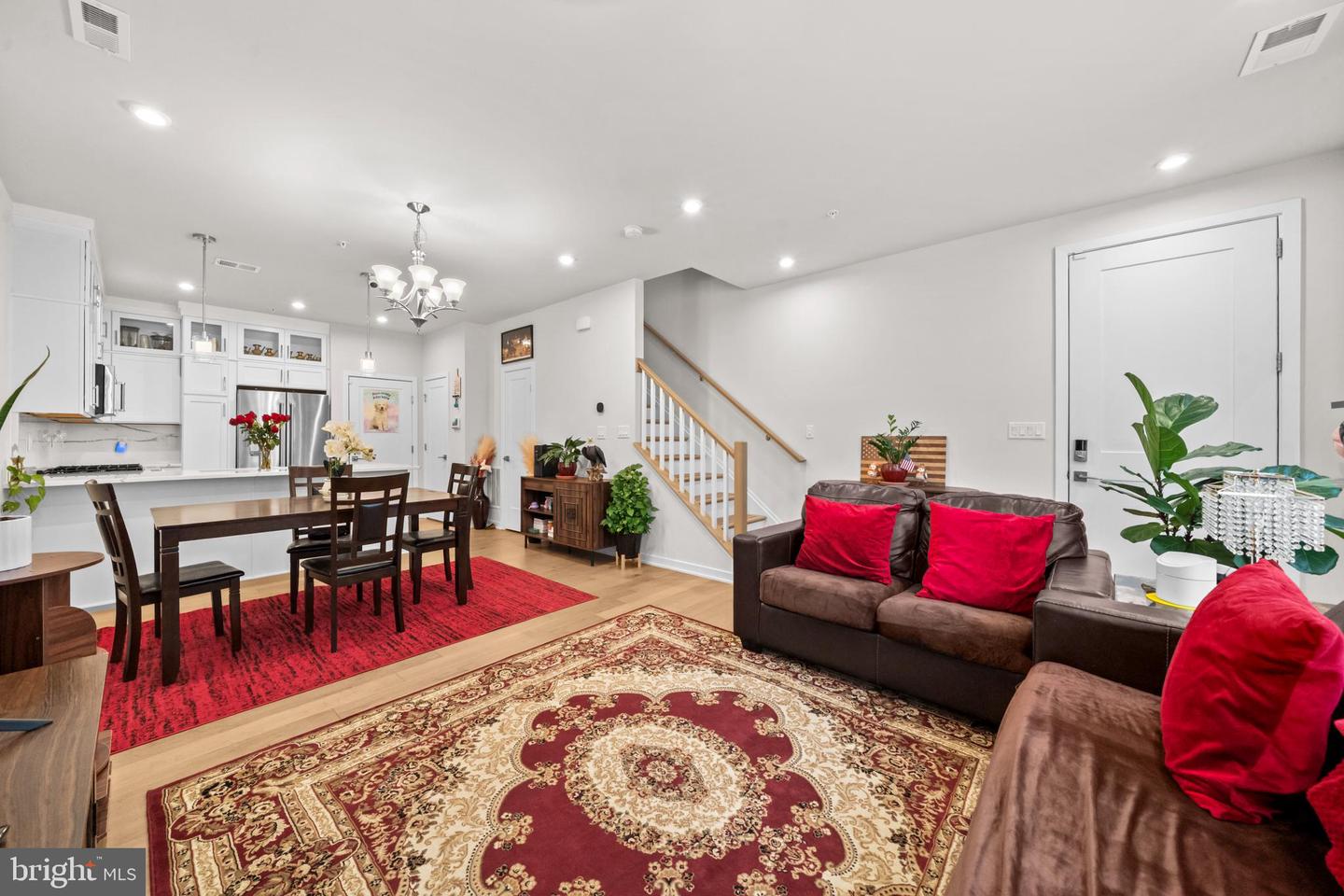 7470 BACKETT WOOD TER #301, MCLEAN, Virginia 22102, 3 Bedrooms Bedrooms, ,2 BathroomsBathrooms,Residential,For sale,7470 BACKETT WOOD TER #301,VAFX2283108 MLS # VAFX2283108