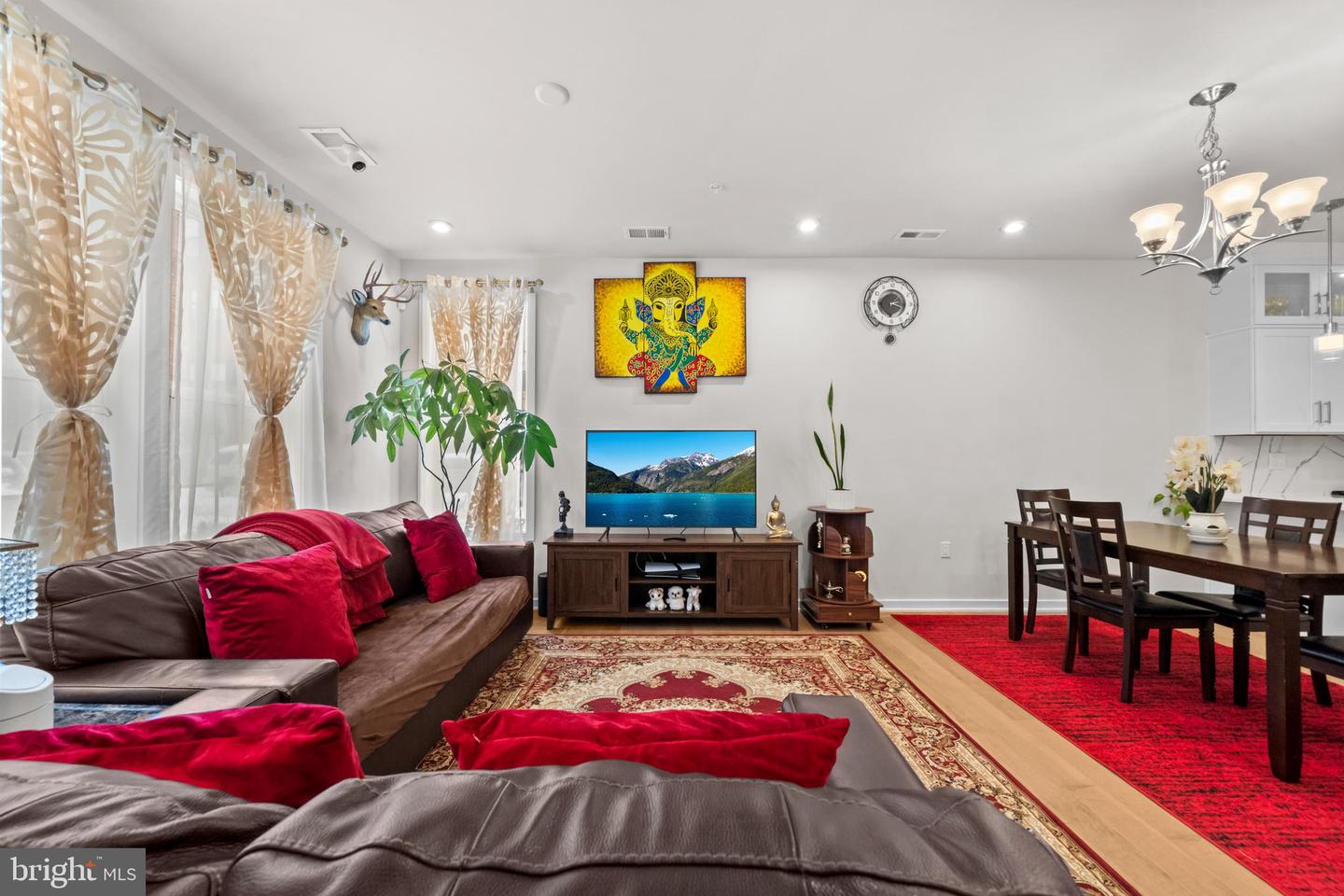 7470 BACKETT WOOD TER #301, MCLEAN, Virginia 22102, 3 Bedrooms Bedrooms, ,2 BathroomsBathrooms,Residential,For sale,7470 BACKETT WOOD TER #301,VAFX2283108 MLS # VAFX2283108