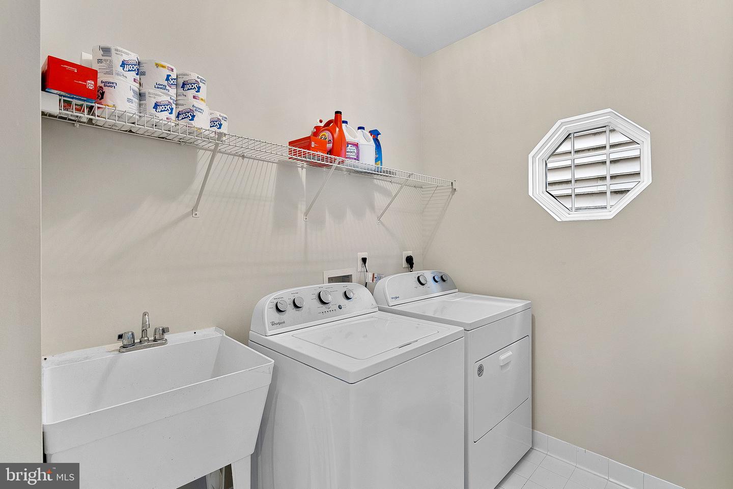 2467 CYPRESS GREEN LN, HERNDON, Virginia 20171, 4 Bedrooms Bedrooms, ,4 BathroomsBathrooms,Residential,For sale,2467 CYPRESS GREEN LN,VAFX2285200 MLS # VAFX2285200