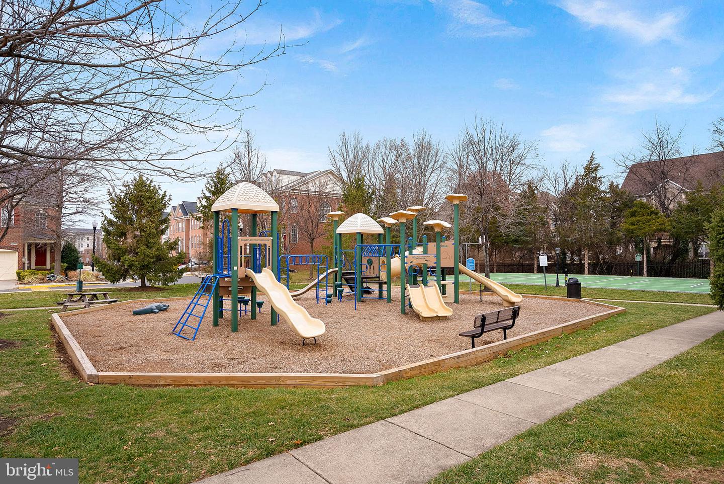 2467 CYPRESS GREEN LN, HERNDON, Virginia 20171, 4 Bedrooms Bedrooms, ,4 BathroomsBathrooms,Residential,For sale,2467 CYPRESS GREEN LN,VAFX2285200 MLS # VAFX2285200