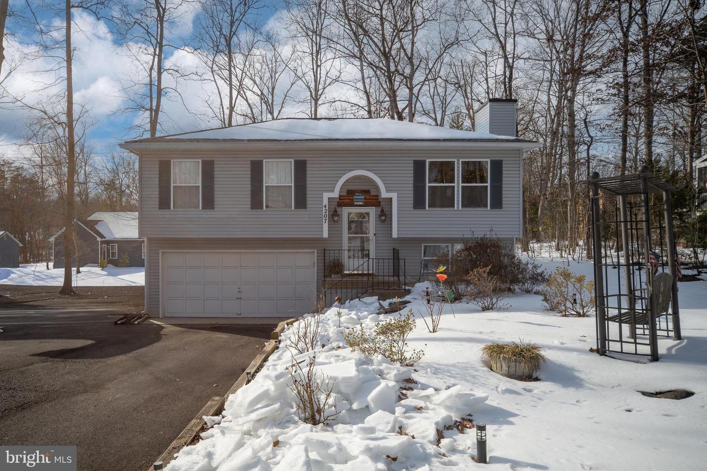 4207 LAKEVIEW PKWY, LOCUST GROVE, Virginia 22508, 3 Bedrooms Bedrooms, ,2 BathroomsBathrooms,Residential,For sale,4207 LAKEVIEW PKWY,VAOR2013104 MLS # VAOR2013104