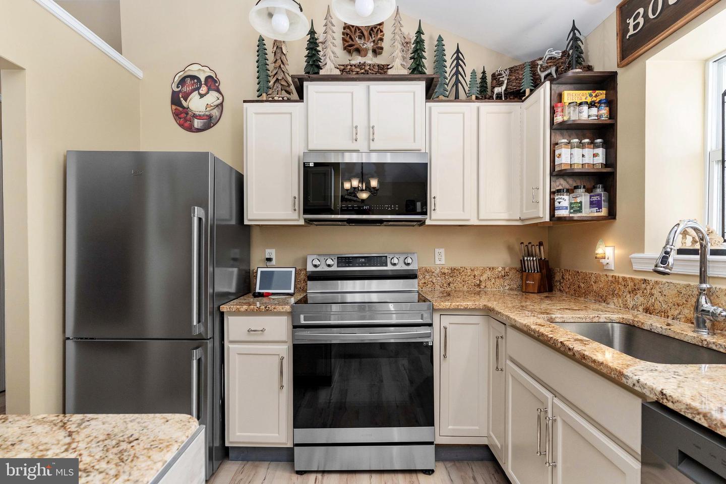 4207 LAKEVIEW PKWY, LOCUST GROVE, Virginia 22508, 3 Bedrooms Bedrooms, ,2 BathroomsBathrooms,Residential,For sale,4207 LAKEVIEW PKWY,VAOR2013104 MLS # VAOR2013104