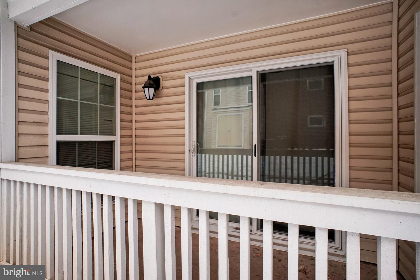 1536 LINCOLN WAY #101, MCLEAN, Virginia 22102, 1 Bedroom Bedrooms, ,1 BathroomBathrooms,Residential,For sale,1536 LINCOLN WAY #101,VAFX2285812 MLS # VAFX2285812