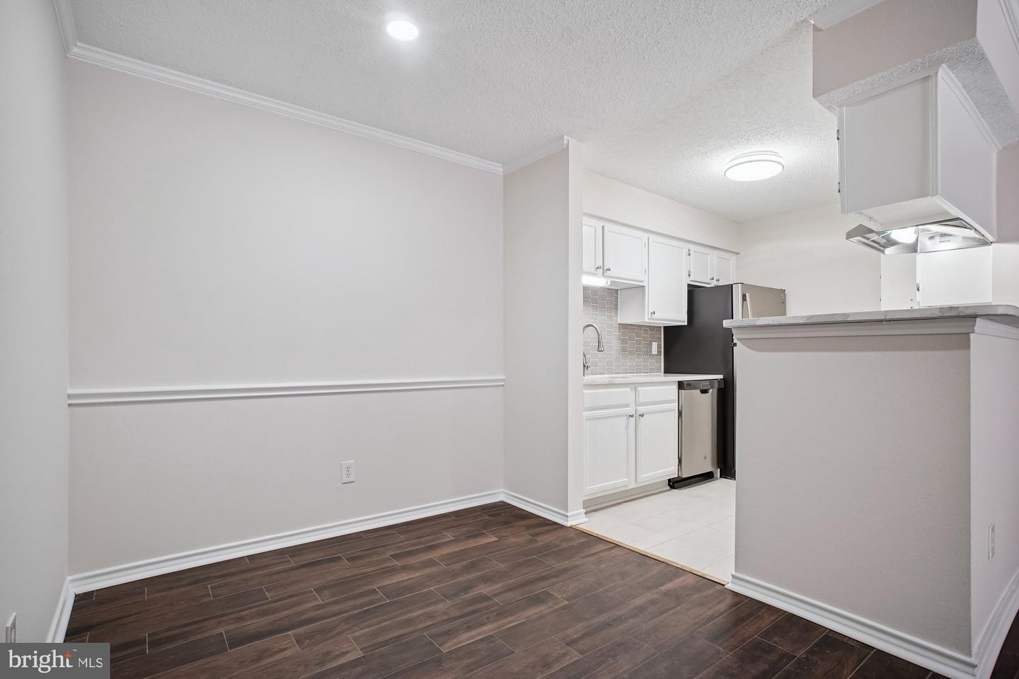 1536 LINCOLN WAY #101, MCLEAN, Virginia 22102, 1 Bedroom Bedrooms, ,1 BathroomBathrooms,Residential,For sale,1536 LINCOLN WAY #101,VAFX2285812 MLS # VAFX2285812