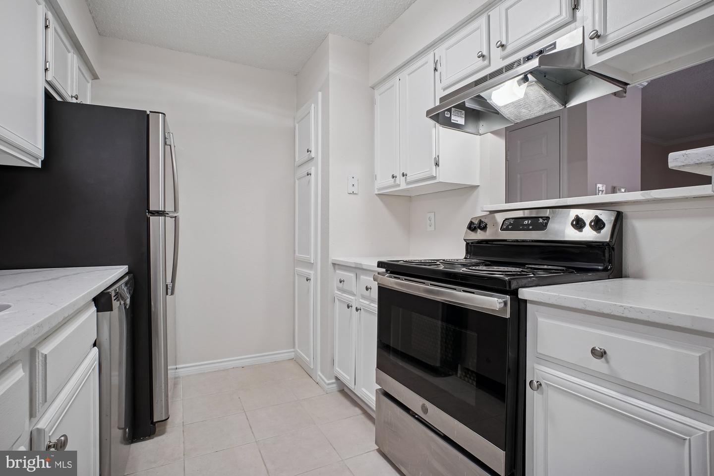 1536 LINCOLN WAY #101, MCLEAN, Virginia 22102, 1 Bedroom Bedrooms, ,1 BathroomBathrooms,Residential,For sale,1536 LINCOLN WAY #101,VAFX2285812 MLS # VAFX2285812