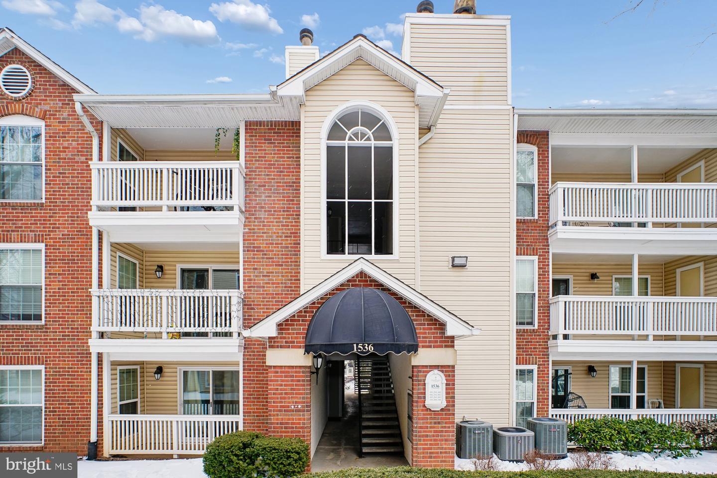1536 LINCOLN WAY #101, MCLEAN, Virginia 22102, 1 Bedroom Bedrooms, ,1 BathroomBathrooms,Residential,For sale,1536 LINCOLN WAY #101,VAFX2285812 MLS # VAFX2285812