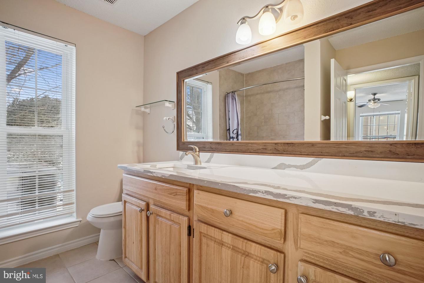 1536 LINCOLN WAY #101, MCLEAN, Virginia 22102, 1 Bedroom Bedrooms, ,1 BathroomBathrooms,Residential,For sale,1536 LINCOLN WAY #101,VAFX2285812 MLS # VAFX2285812