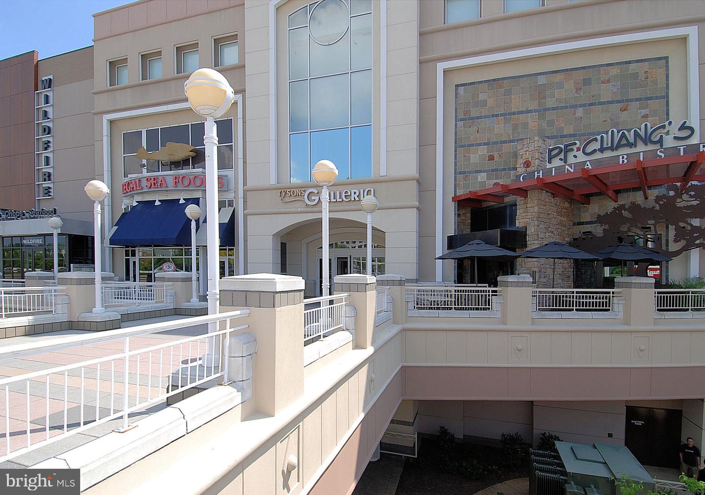 1536 LINCOLN WAY #101, MCLEAN, Virginia 22102, 1 Bedroom Bedrooms, ,1 BathroomBathrooms,Residential,For sale,1536 LINCOLN WAY #101,VAFX2285812 MLS # VAFX2285812
