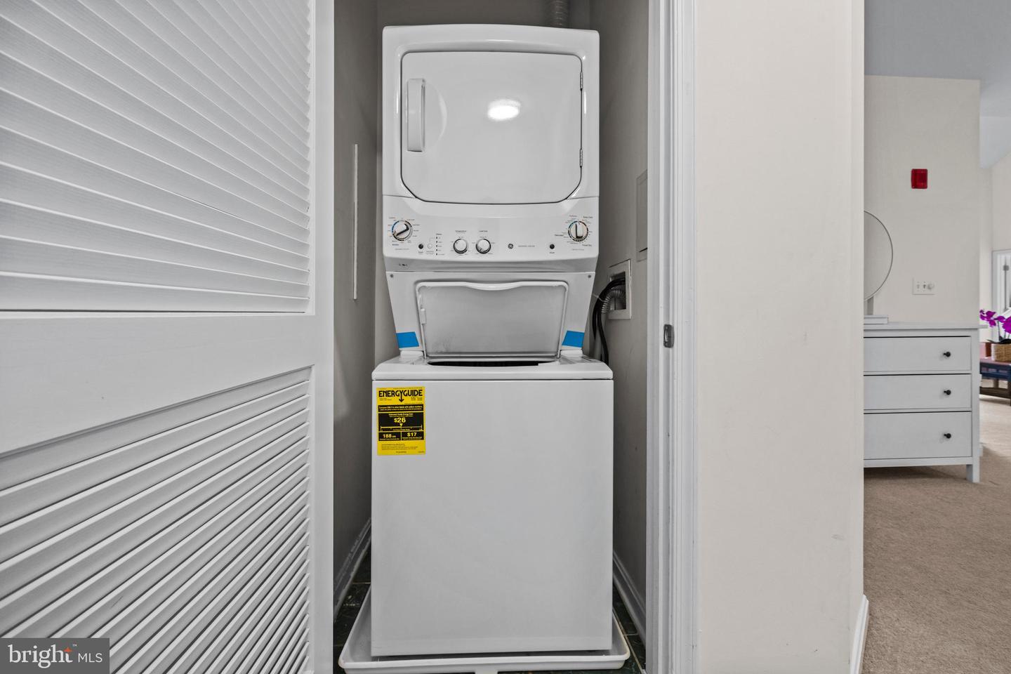 11338 WESTBROOK MILL LN #303, FAIRFAX, Virginia 22030, 3 Bedrooms Bedrooms, ,2 BathroomsBathrooms,Residential,For sale,11338 WESTBROOK MILL LN #303,VAFX2285908 MLS # VAFX2285908