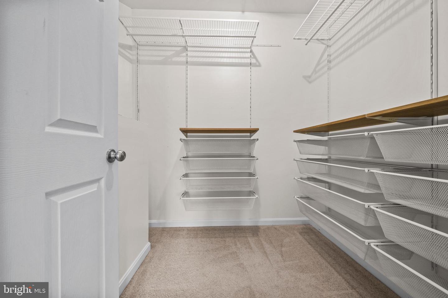 11338 WESTBROOK MILL LN #303, FAIRFAX, Virginia 22030, 3 Bedrooms Bedrooms, ,2 BathroomsBathrooms,Residential,For sale,11338 WESTBROOK MILL LN #303,VAFX2285908 MLS # VAFX2285908