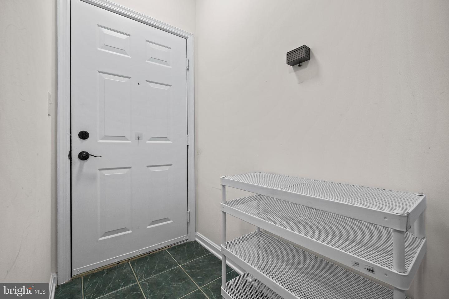 11338 WESTBROOK MILL LN #303, FAIRFAX, Virginia 22030, 3 Bedrooms Bedrooms, ,2 BathroomsBathrooms,Residential,For sale,11338 WESTBROOK MILL LN #303,VAFX2285908 MLS # VAFX2285908