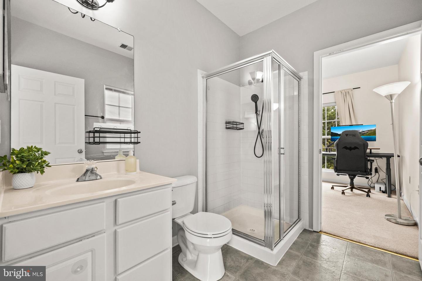 11338 WESTBROOK MILL LN #303, FAIRFAX, Virginia 22030, 3 Bedrooms Bedrooms, ,2 BathroomsBathrooms,Residential,For sale,11338 WESTBROOK MILL LN #303,VAFX2285908 MLS # VAFX2285908