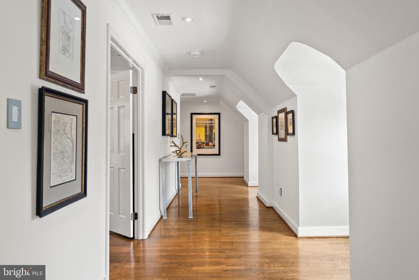 3022 FOX MILL RD, OAKTON, Virginia 22124, 4 Bedrooms Bedrooms, 10 Rooms Rooms,4 BathroomsBathrooms,Residential,For sale,3022 FOX MILL RD,VAFX2286094 MLS # VAFX2286094