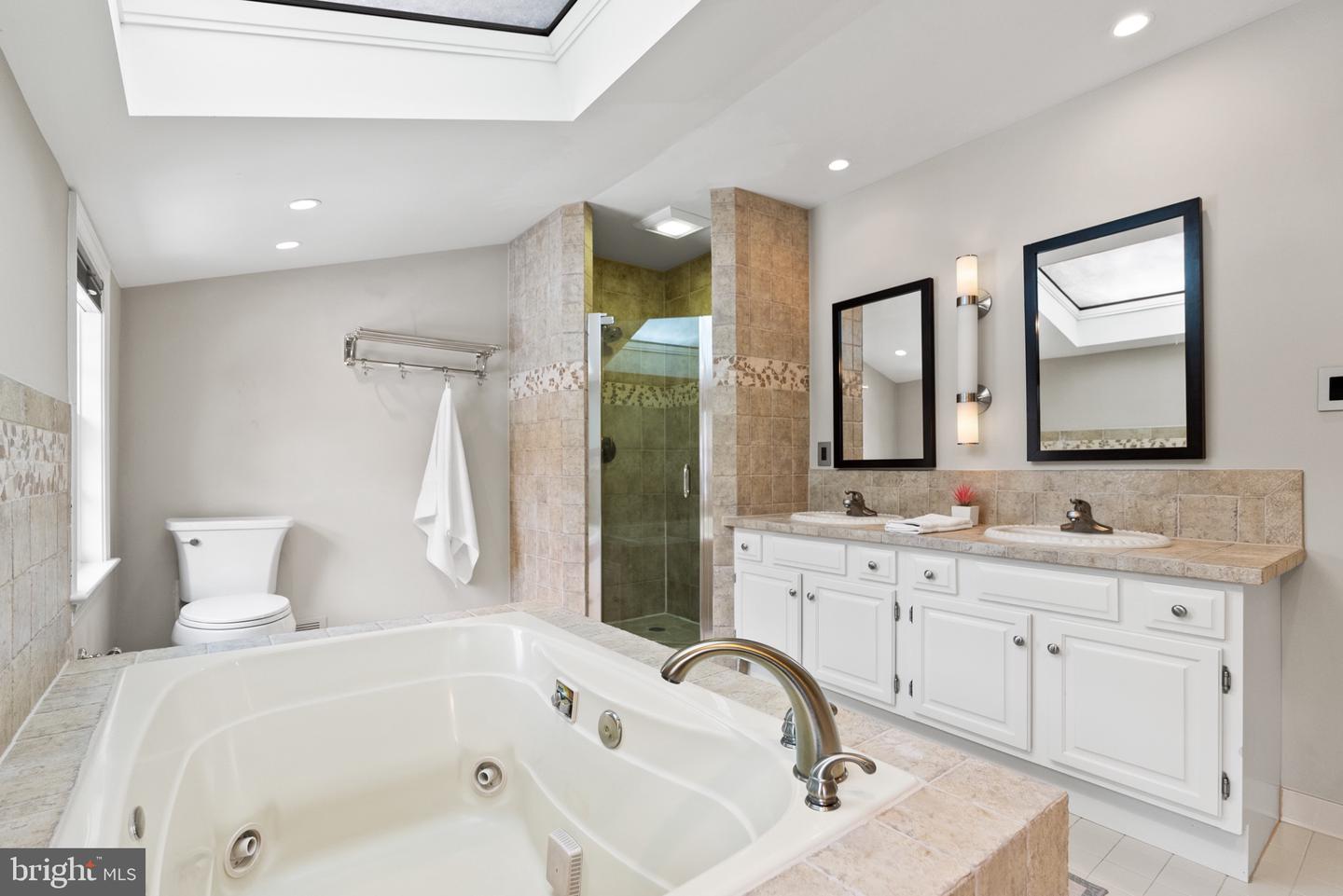 3022 FOX MILL RD, OAKTON, Virginia 22124, 4 Bedrooms Bedrooms, 10 Rooms Rooms,4 BathroomsBathrooms,Residential,For sale,3022 FOX MILL RD,VAFX2286094 MLS # VAFX2286094