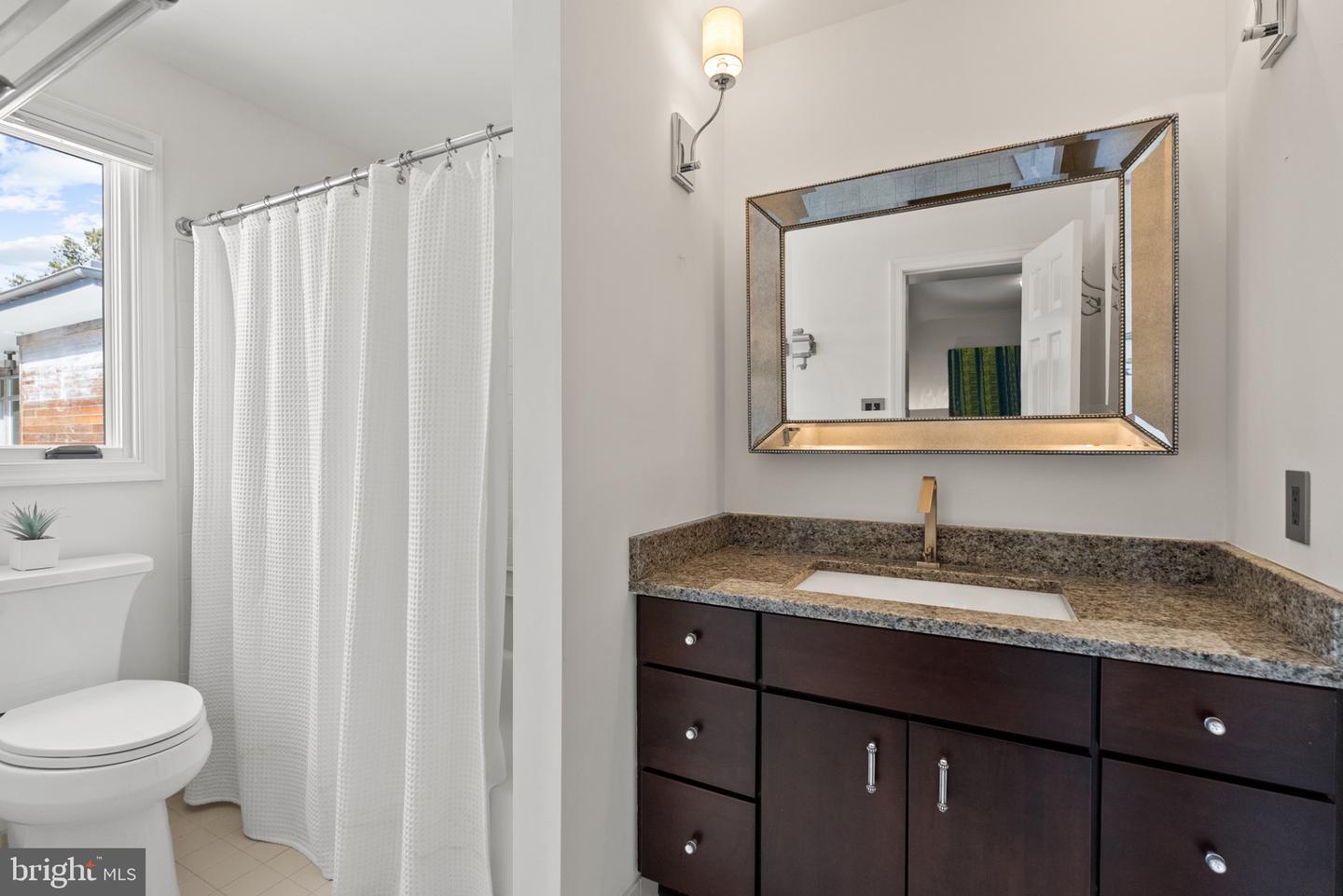 3022 FOX MILL RD, OAKTON, Virginia 22124, 4 Bedrooms Bedrooms, 10 Rooms Rooms,4 BathroomsBathrooms,Residential,For sale,3022 FOX MILL RD,VAFX2286094 MLS # VAFX2286094