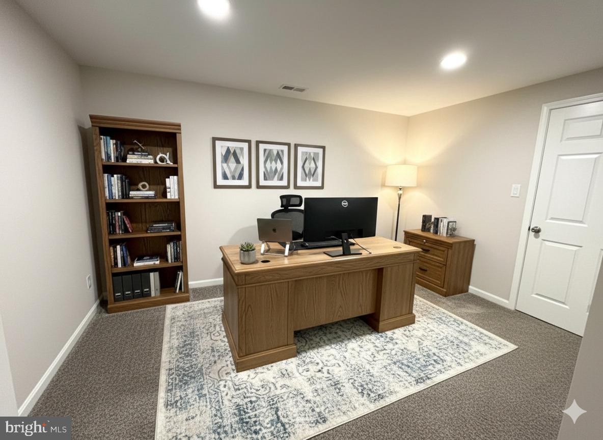 2903 MONTAUK CT, FALLS CHURCH, Virginia 22042, 3 Bedrooms Bedrooms, ,3 BathroomsBathrooms,Residential,For sale,2903 MONTAUK CT,VAFX2286952 MLS # VAFX2286952