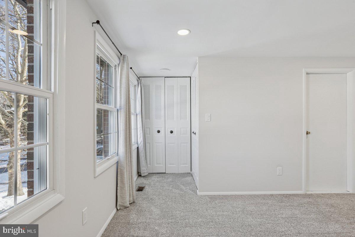 2903 MONTAUK CT, FALLS CHURCH, Virginia 22042, 3 Bedrooms Bedrooms, ,3 BathroomsBathrooms,Residential,For sale,2903 MONTAUK CT,VAFX2286952 MLS # VAFX2286952