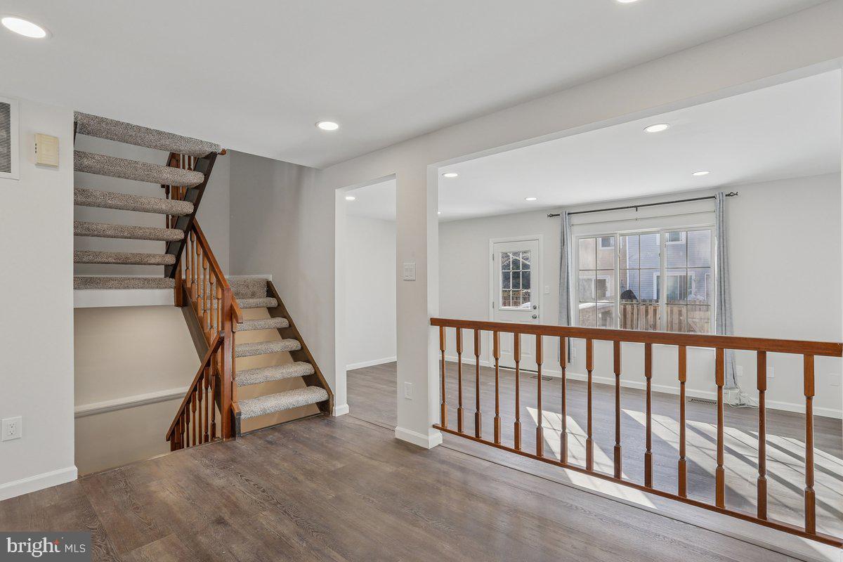 2903 MONTAUK CT, FALLS CHURCH, Virginia 22042, 3 Bedrooms Bedrooms, ,3 BathroomsBathrooms,Residential,For sale,2903 MONTAUK CT,VAFX2286952 MLS # VAFX2286952