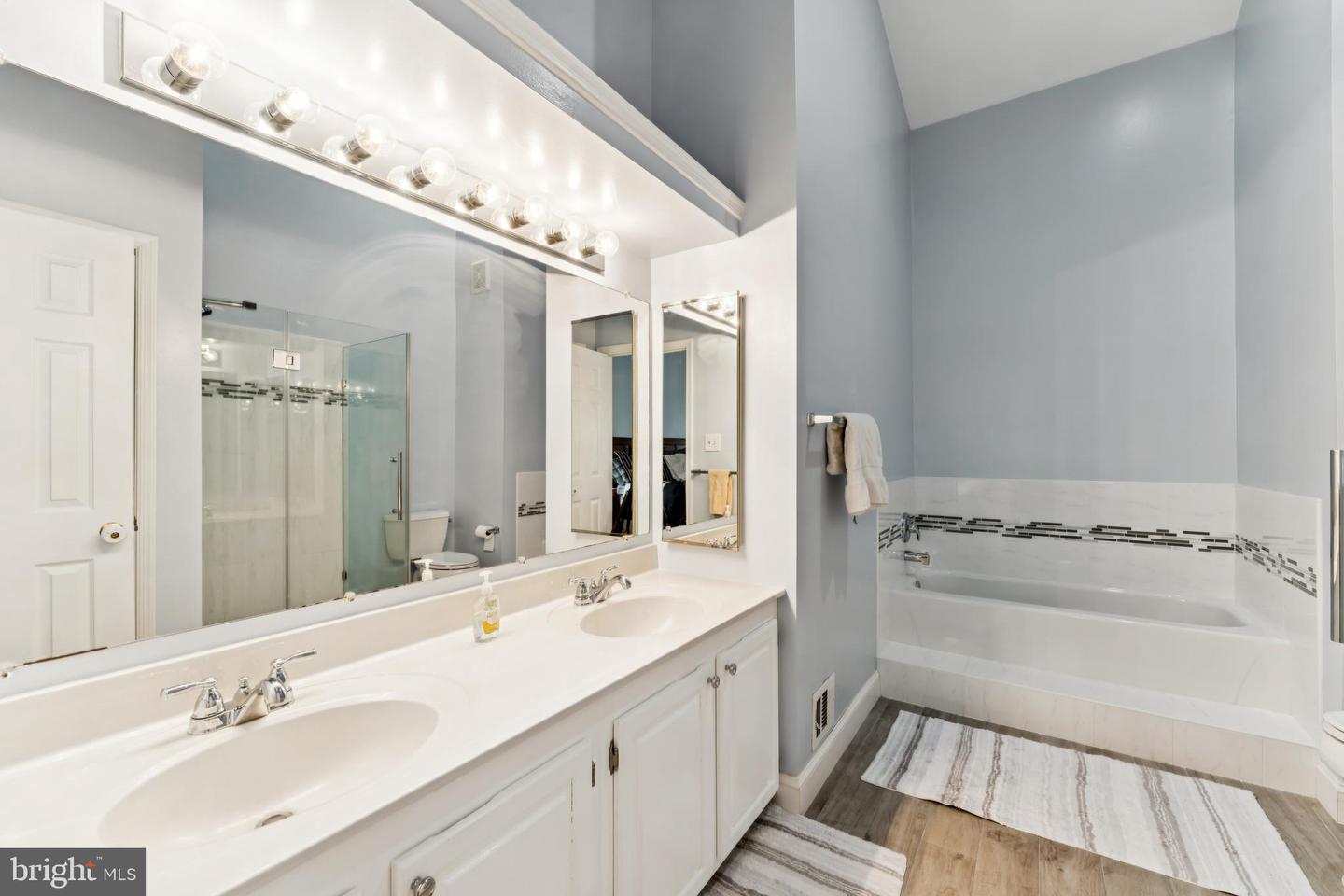 4026 NICHOLAS CT, FAIRFAX, Virginia 22033, 3 Bedrooms Bedrooms, ,3 BathroomsBathrooms,Residential,For sale,4026 NICHOLAS CT,VAFX2286996 MLS # VAFX2286996