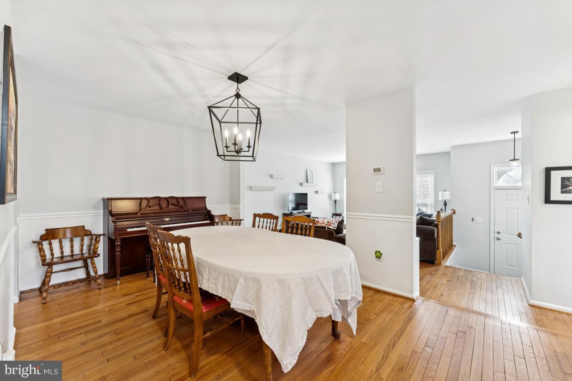 4026 NICHOLAS CT, FAIRFAX, Virginia 22033, 3 Bedrooms Bedrooms, ,3 BathroomsBathrooms,Residential,For sale,4026 NICHOLAS CT,VAFX2286996 MLS # VAFX2286996