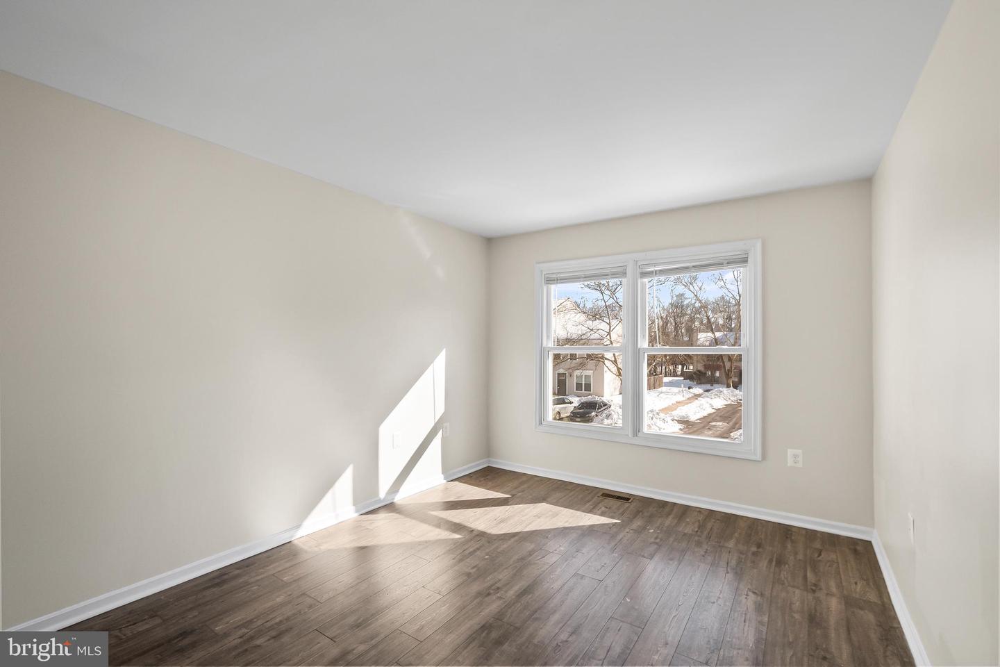 7614 JORDON HOLLOW CT, MANASSAS, Virginia 20109, 3 Bedrooms Bedrooms, 4 Rooms Rooms,2 BathroomsBathrooms,Residential,For sale,7614 JORDON HOLLOW CT,VAPW2111154 MLS # VAPW2111154