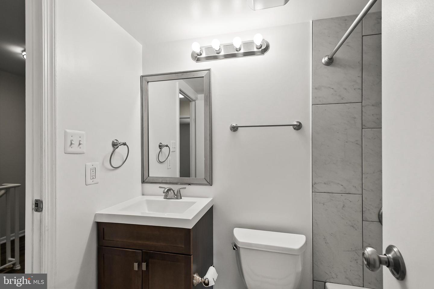 7614 JORDON HOLLOW CT, MANASSAS, Virginia 20109, 3 Bedrooms Bedrooms, 4 Rooms Rooms,2 BathroomsBathrooms,Residential,For sale,7614 JORDON HOLLOW CT,VAPW2111154 MLS # VAPW2111154