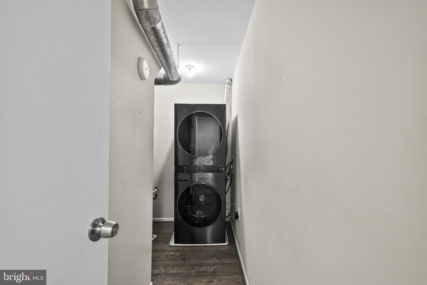 7614 JORDON HOLLOW CT, MANASSAS, Virginia 20109, 3 Bedrooms Bedrooms, 4 Rooms Rooms,2 BathroomsBathrooms,Residential,For sale,7614 JORDON HOLLOW CT,VAPW2111154 MLS # VAPW2111154