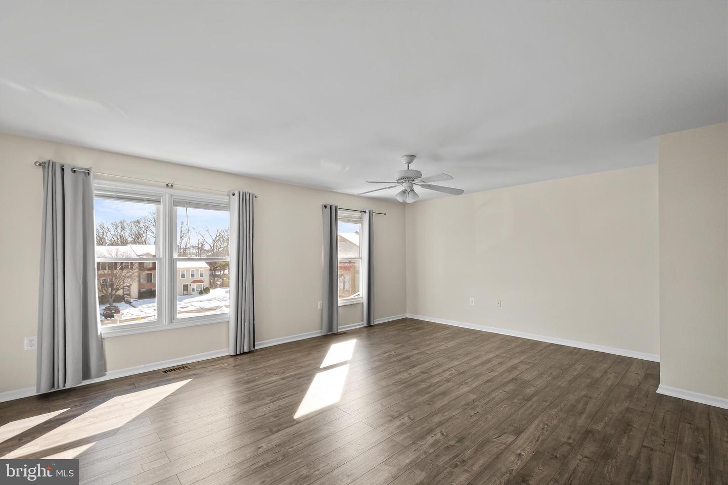 7614 JORDON HOLLOW CT, MANASSAS, Virginia 20109, 3 Bedrooms Bedrooms, 4 Rooms Rooms,2 BathroomsBathrooms,Residential,For sale,7614 JORDON HOLLOW CT,VAPW2111154 MLS # VAPW2111154