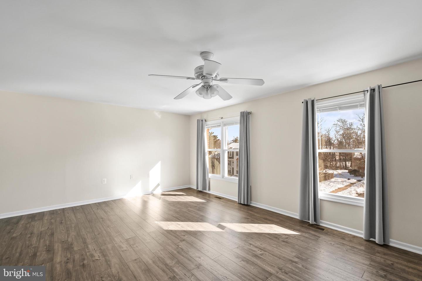 7614 JORDON HOLLOW CT, MANASSAS, Virginia 20109, 3 Bedrooms Bedrooms, 4 Rooms Rooms,2 BathroomsBathrooms,Residential,For sale,7614 JORDON HOLLOW CT,VAPW2111154 MLS # VAPW2111154