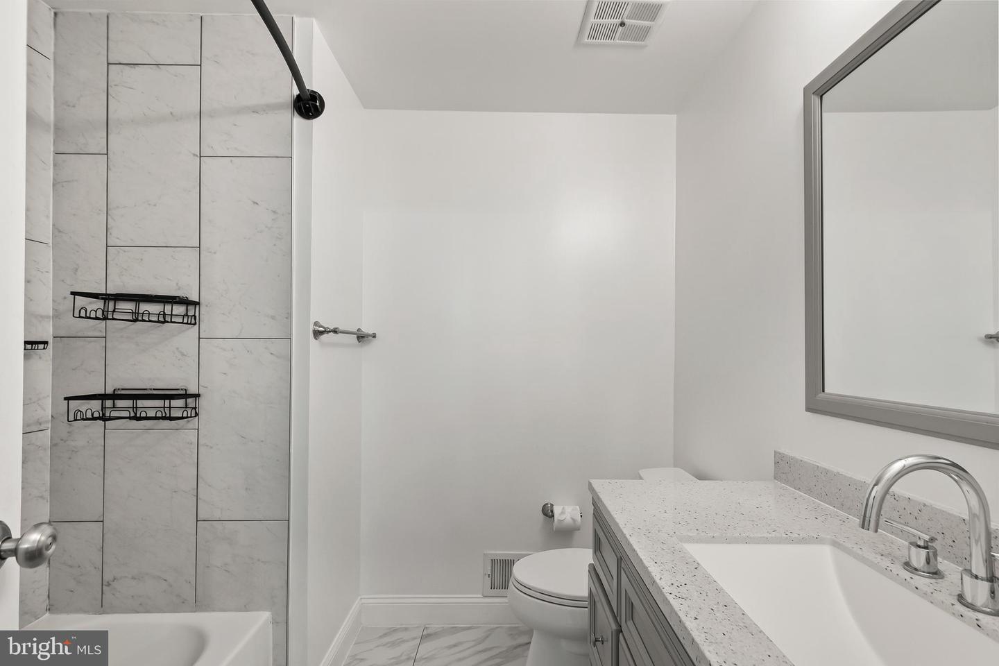 7614 JORDON HOLLOW CT, MANASSAS, Virginia 20109, 3 Bedrooms Bedrooms, 4 Rooms Rooms,2 BathroomsBathrooms,Residential,For sale,7614 JORDON HOLLOW CT,VAPW2111154 MLS # VAPW2111154