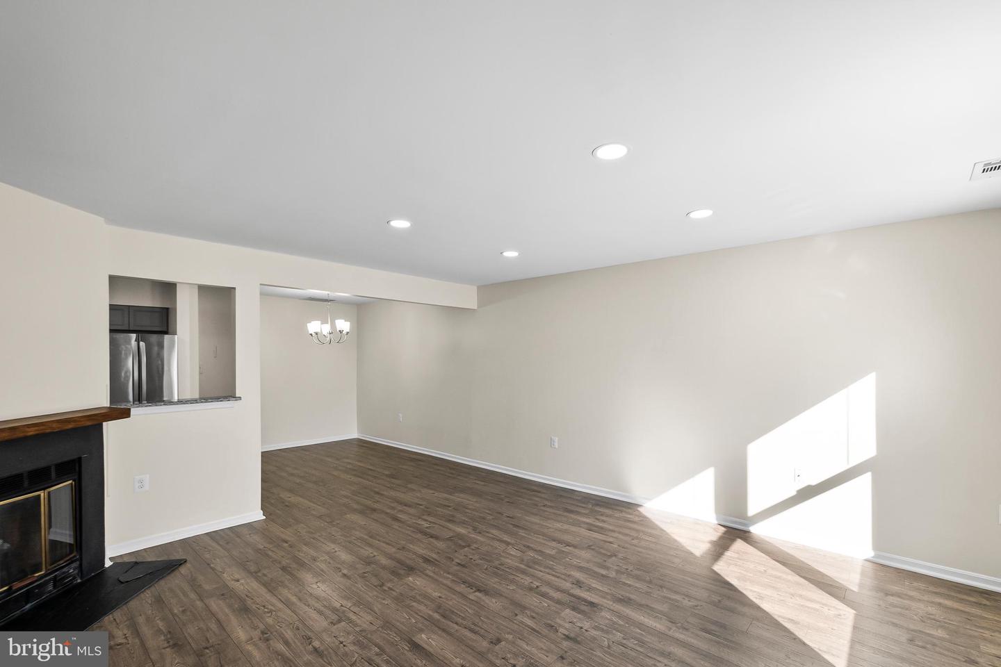 7614 JORDON HOLLOW CT, MANASSAS, Virginia 20109, 3 Bedrooms Bedrooms, 4 Rooms Rooms,2 BathroomsBathrooms,Residential,For sale,7614 JORDON HOLLOW CT,VAPW2111154 MLS # VAPW2111154