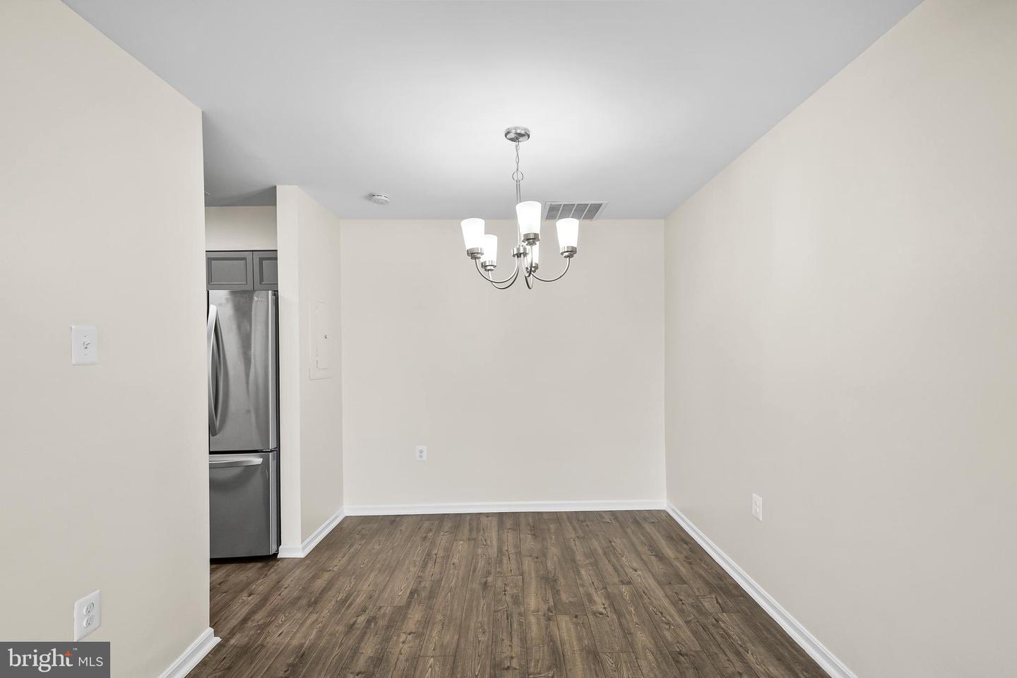 7614 JORDON HOLLOW CT, MANASSAS, Virginia 20109, 3 Bedrooms Bedrooms, 4 Rooms Rooms,2 BathroomsBathrooms,Residential,For sale,7614 JORDON HOLLOW CT,VAPW2111154 MLS # VAPW2111154