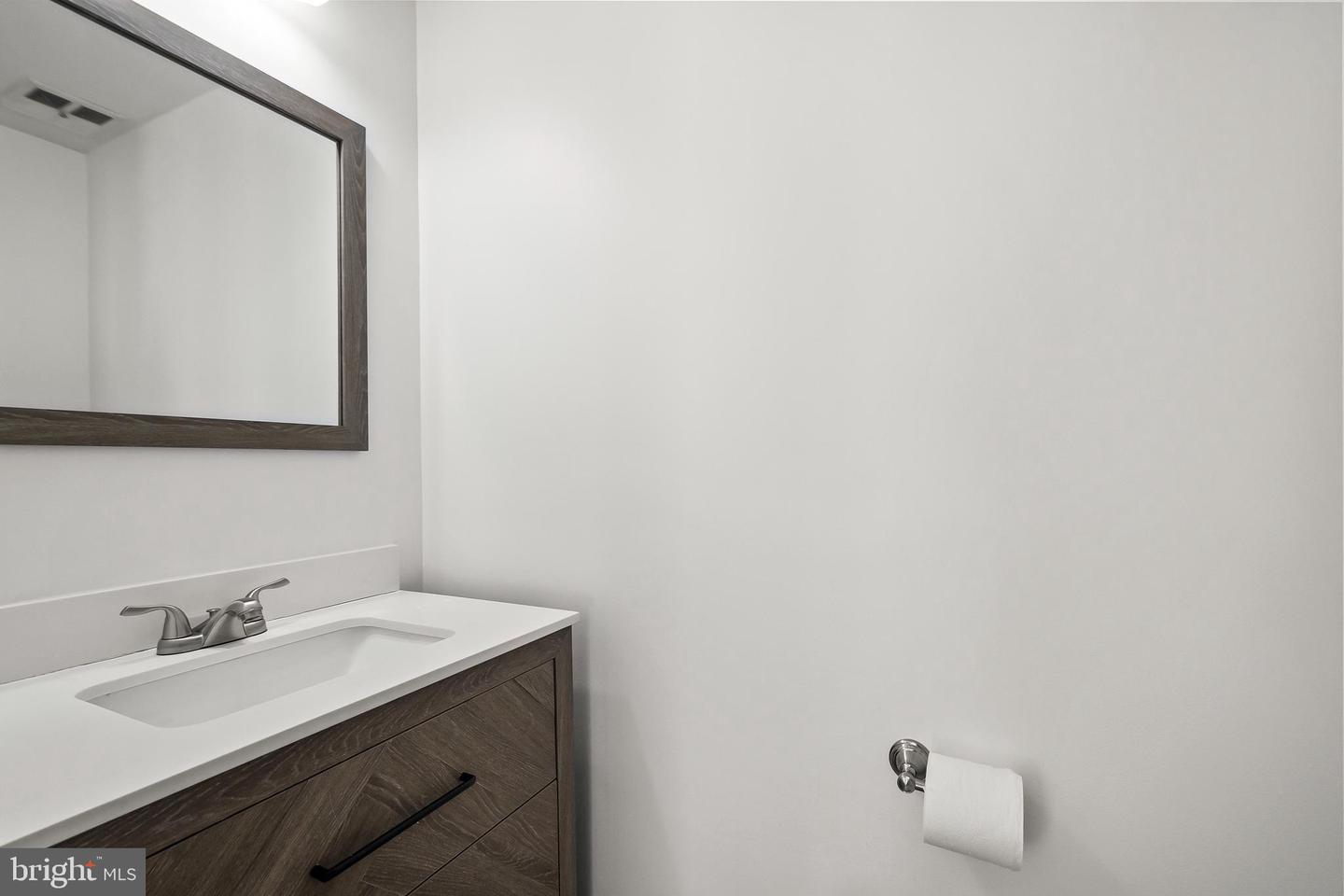 7614 JORDON HOLLOW CT, MANASSAS, Virginia 20109, 3 Bedrooms Bedrooms, 4 Rooms Rooms,2 BathroomsBathrooms,Residential,For sale,7614 JORDON HOLLOW CT,VAPW2111154 MLS # VAPW2111154