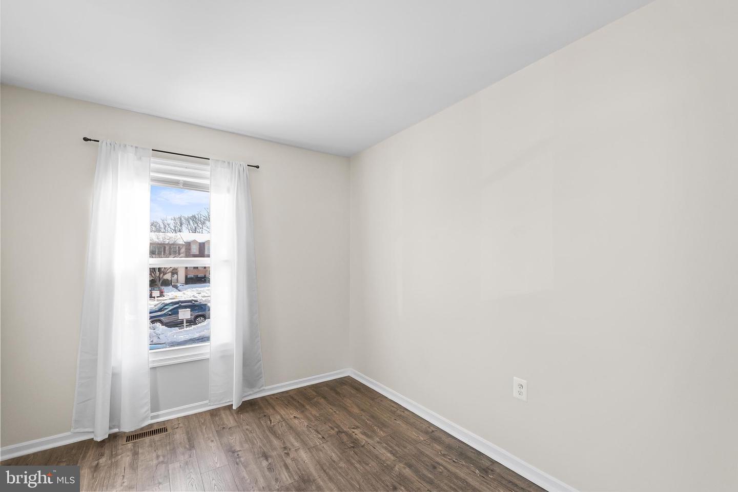 7614 JORDON HOLLOW CT, MANASSAS, Virginia 20109, 3 Bedrooms Bedrooms, 4 Rooms Rooms,2 BathroomsBathrooms,Residential,For sale,7614 JORDON HOLLOW CT,VAPW2111154 MLS # VAPW2111154