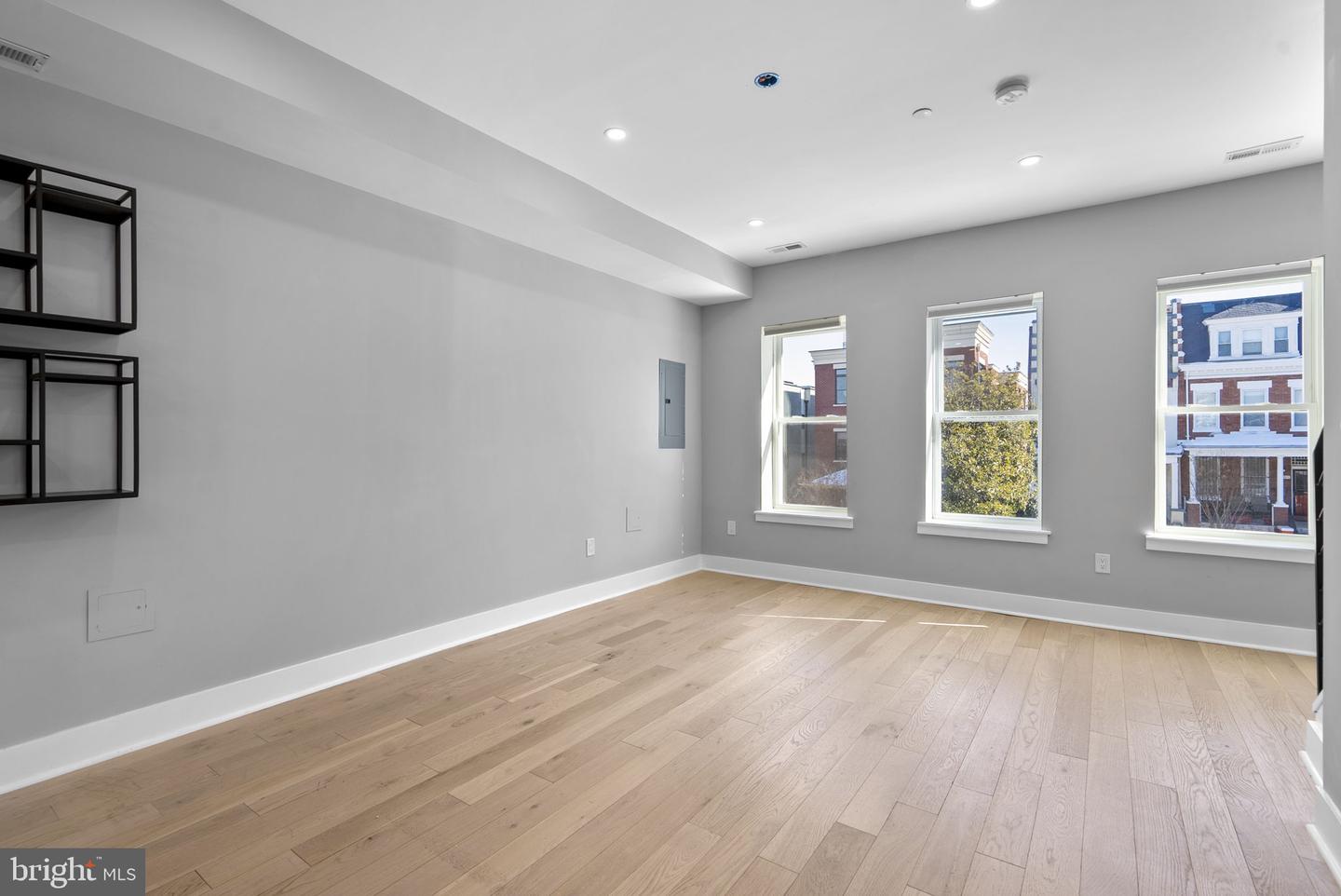 3572 13TH ST NW #2, WASHINGTON, District Of Columbia 20010, 3 Bedrooms Bedrooms, ,2 BathroomsBathrooms,Residential,For sale,3572 13TH ST NW #2,DCDC2243088 MLS # DCDC2243088