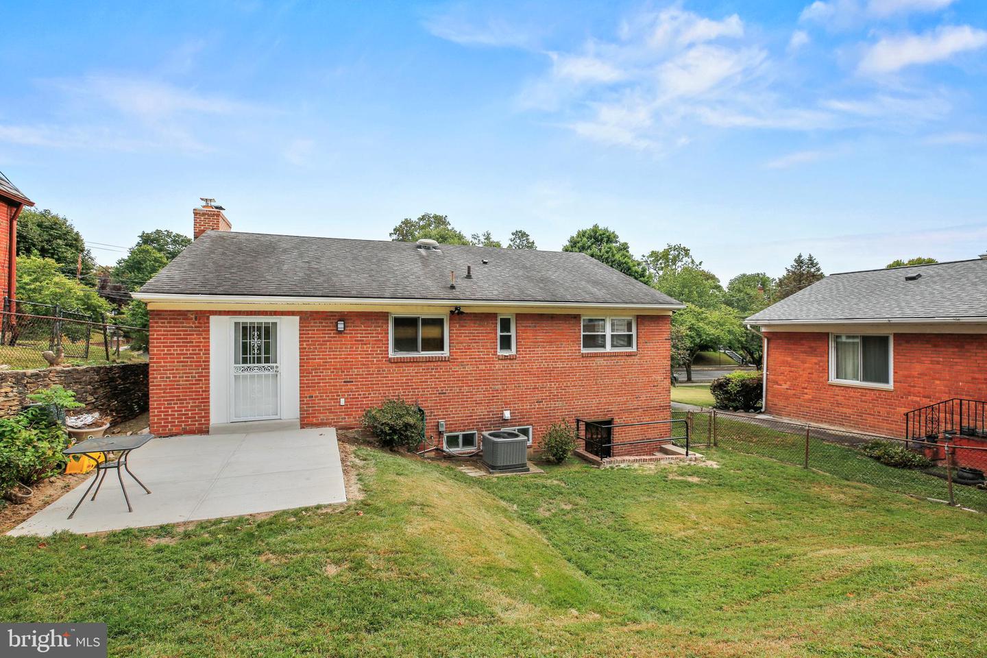 1445 NORTHGATE RD NW, WASHINGTON, District Of Columbia 20012, 3 Bedrooms Bedrooms, ,2 BathroomsBathrooms,Residential,For sale,1445 NORTHGATE RD NW,DCDC2243114 MLS # DCDC2243114