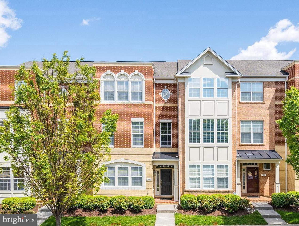 19390 COPPERMINE SQ, LEESBURG, Virginia 20176, 4 Bedrooms Bedrooms, ,3 BathroomsBathrooms,Residential,For sale,19390 COPPERMINE SQ,VALO2114680 MLS # VALO2114680