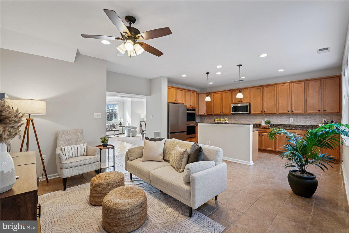 19390 COPPERMINE SQ, LEESBURG, Virginia 20176, 4 Bedrooms Bedrooms, ,3 BathroomsBathrooms,Residential,For sale,19390 COPPERMINE SQ,VALO2114680 MLS # VALO2114680