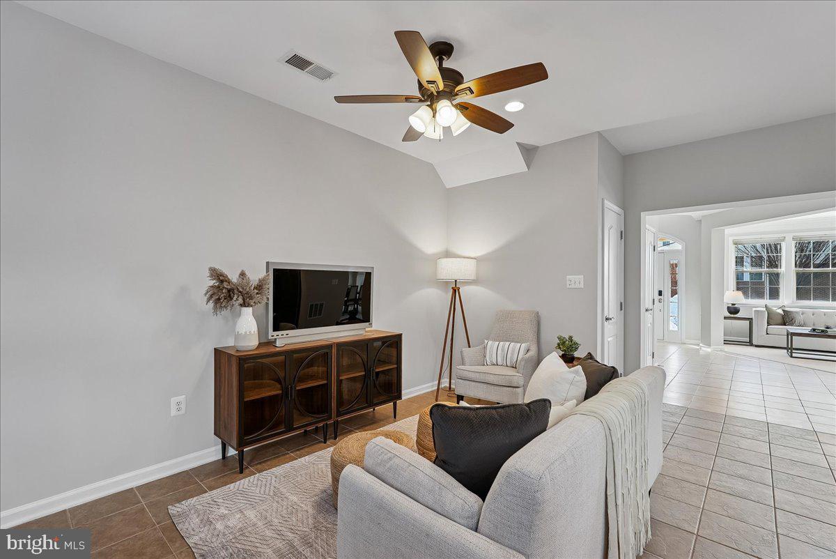 19390 COPPERMINE SQ, LEESBURG, Virginia 20176, 4 Bedrooms Bedrooms, ,3 BathroomsBathrooms,Residential,For sale,19390 COPPERMINE SQ,VALO2114680 MLS # VALO2114680