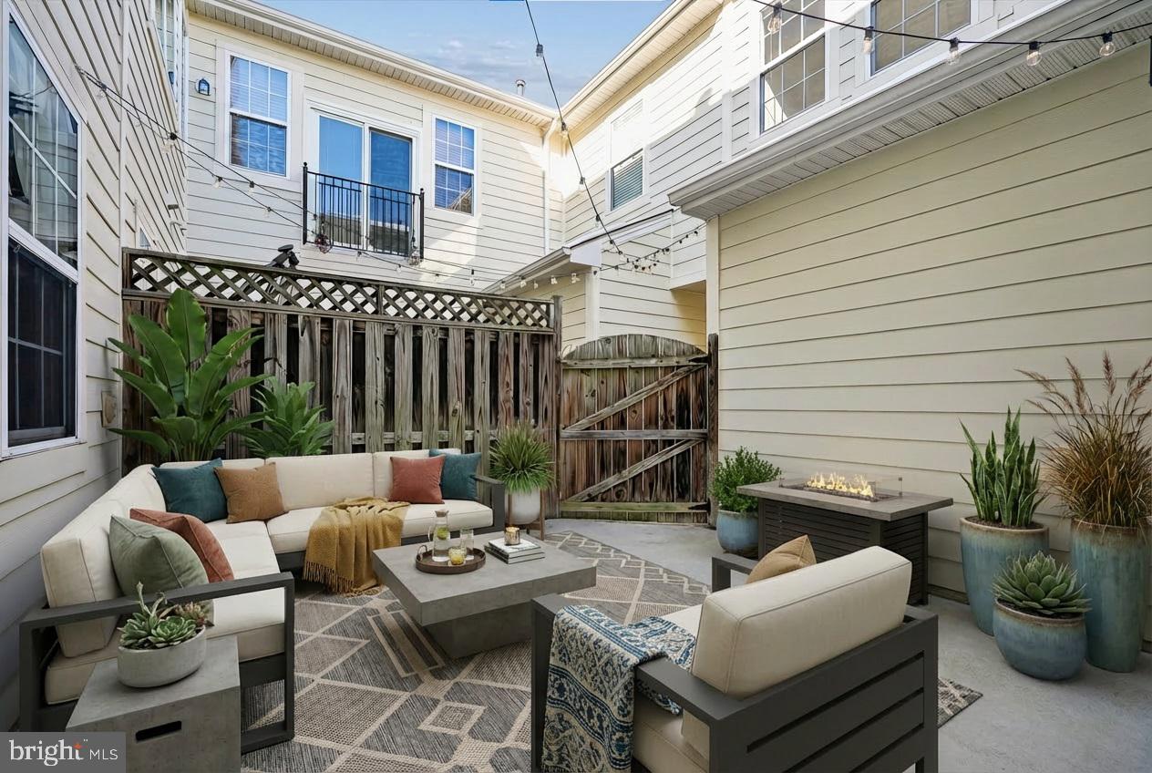 19390 COPPERMINE SQ, LEESBURG, Virginia 20176, 4 Bedrooms Bedrooms, ,3 BathroomsBathrooms,Residential,For sale,19390 COPPERMINE SQ,VALO2114680 MLS # VALO2114680