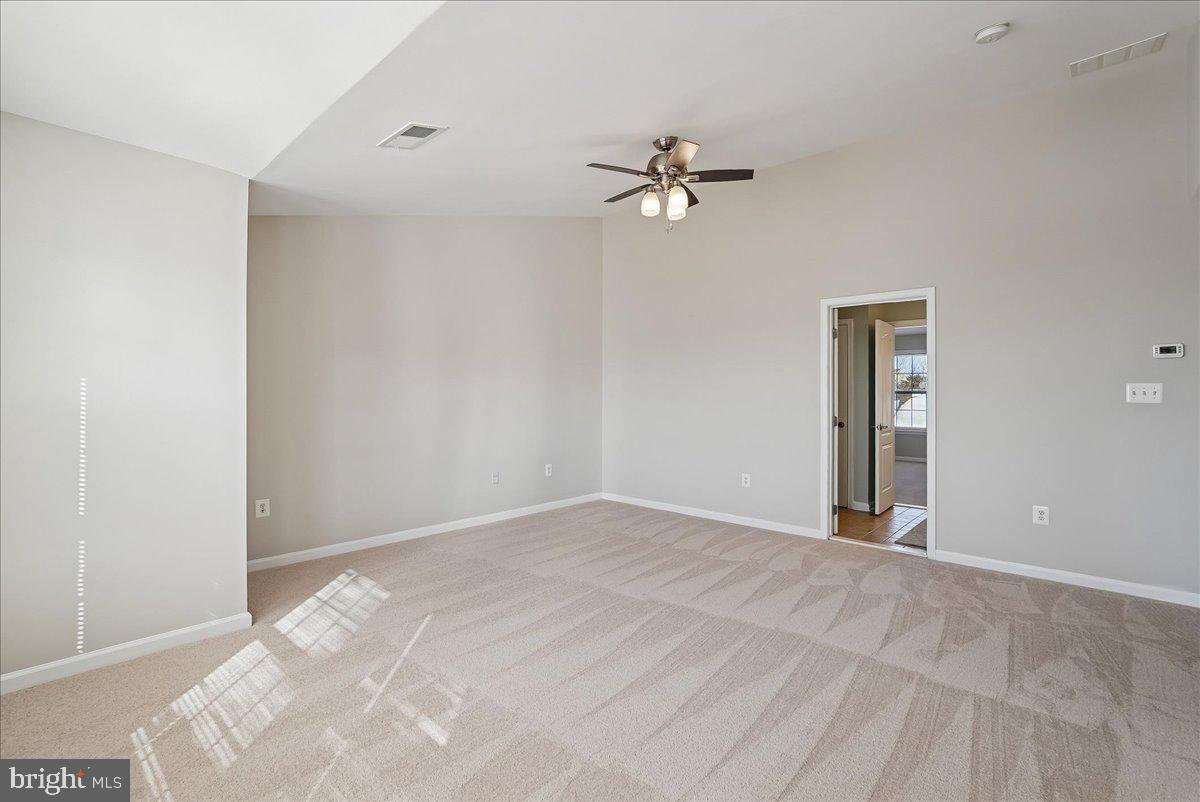 19390 COPPERMINE SQ, LEESBURG, Virginia 20176, 4 Bedrooms Bedrooms, ,3 BathroomsBathrooms,Residential,For sale,19390 COPPERMINE SQ,VALO2114680 MLS # VALO2114680