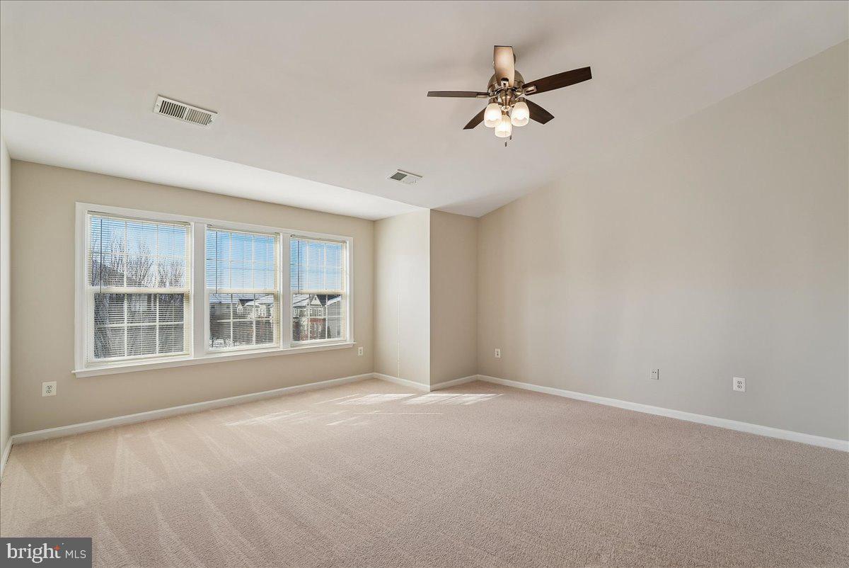 19390 COPPERMINE SQ, LEESBURG, Virginia 20176, 4 Bedrooms Bedrooms, ,3 BathroomsBathrooms,Residential,For sale,19390 COPPERMINE SQ,VALO2114680 MLS # VALO2114680