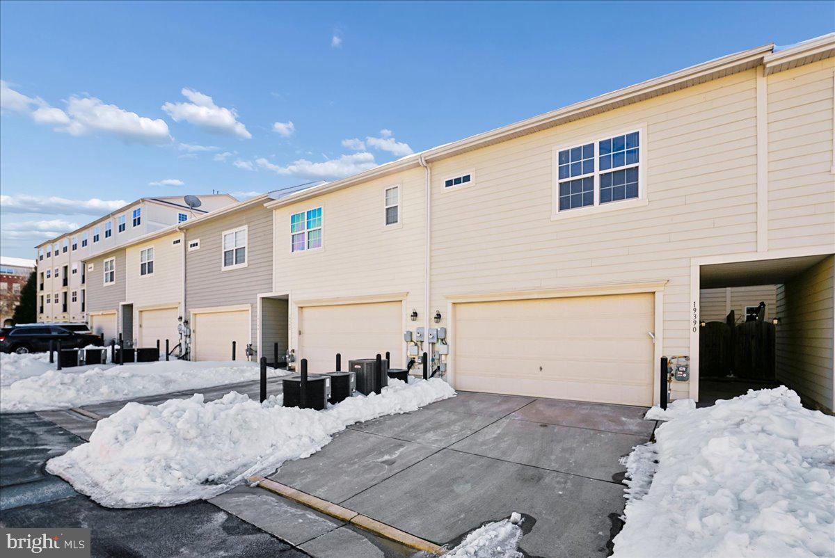 19390 COPPERMINE SQ, LEESBURG, Virginia 20176, 4 Bedrooms Bedrooms, ,3 BathroomsBathrooms,Residential,For sale,19390 COPPERMINE SQ,VALO2114680 MLS # VALO2114680