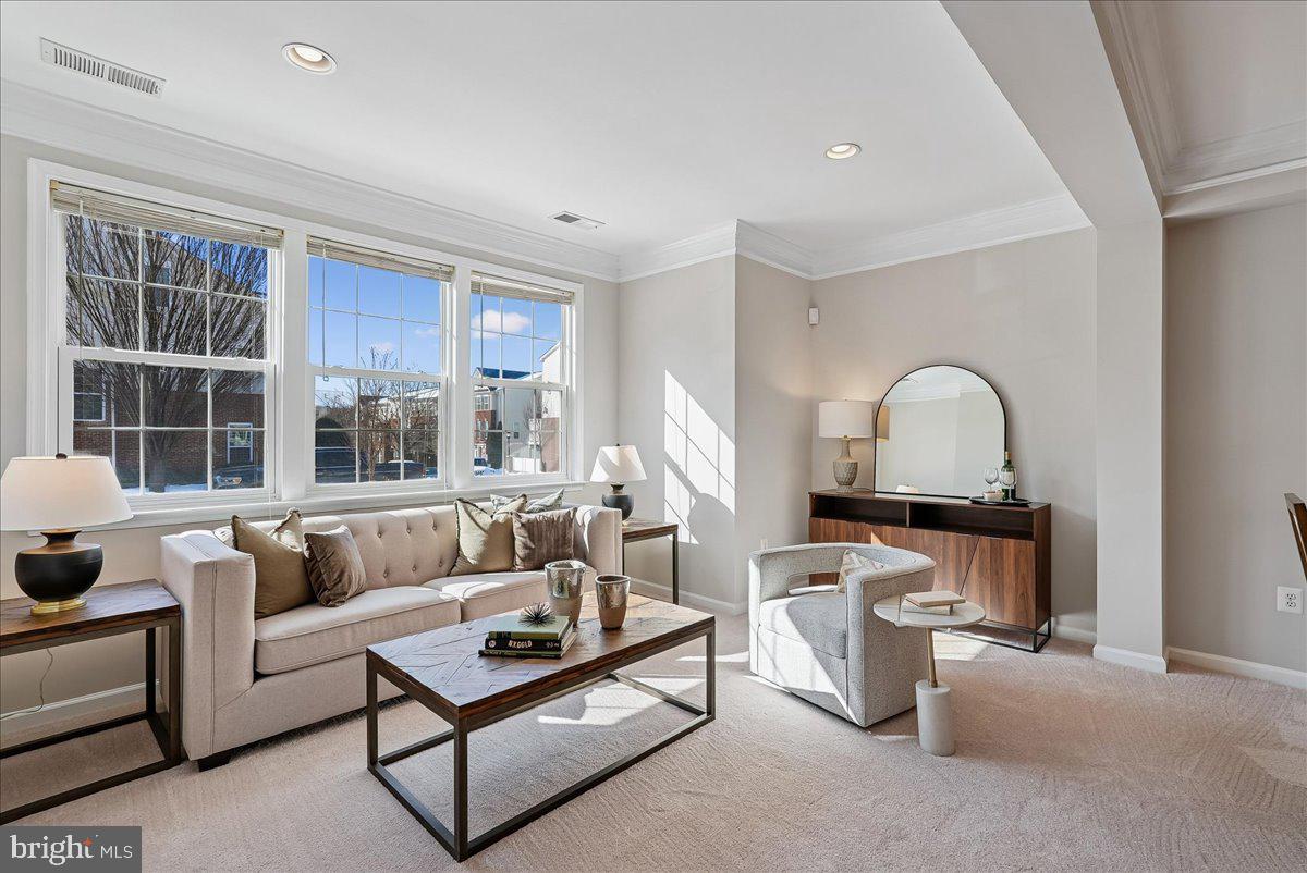 19390 COPPERMINE SQ, LEESBURG, Virginia 20176, 4 Bedrooms Bedrooms, ,3 BathroomsBathrooms,Residential,For sale,19390 COPPERMINE SQ,VALO2114680 MLS # VALO2114680